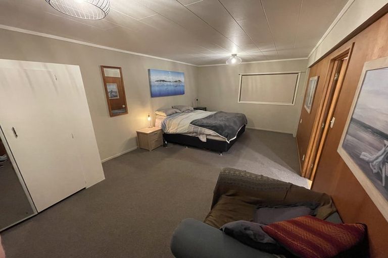 Photo of property in 2 Pine Road, Ngunguru, Whangarei, 0173