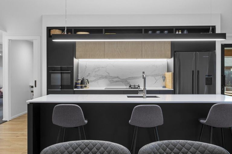 Photo of property in 16 Valour Drive, Rangiora, 7400