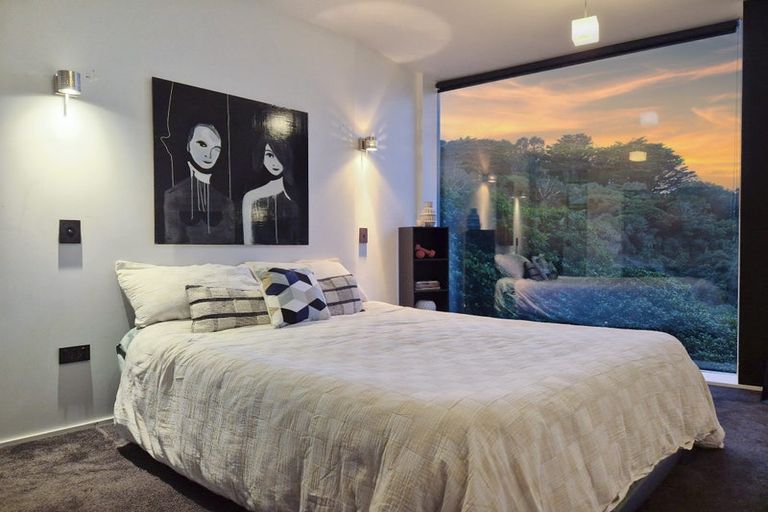 Photo of property in 64a Orangi Kaupapa Road, Northland, Wellington, 6012