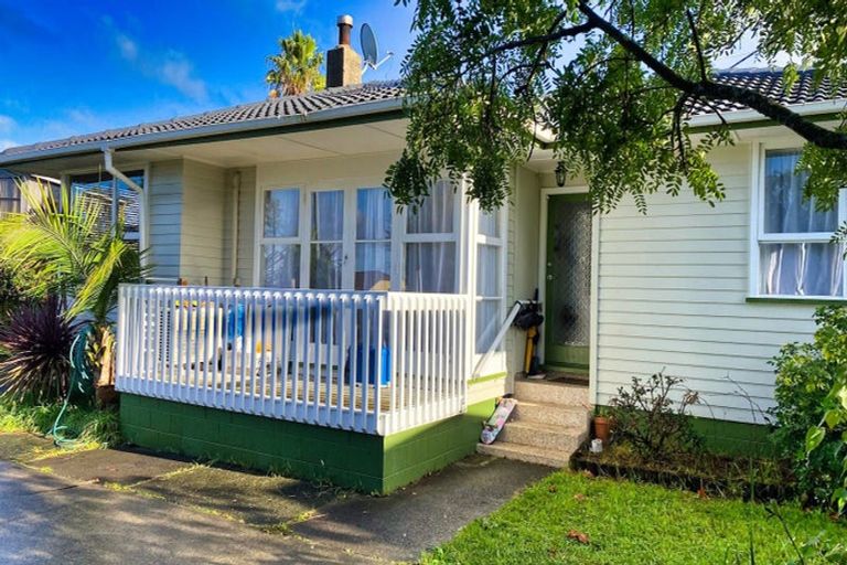 Photo of property in 25 Whitford Road, Howick, Auckland, 2014