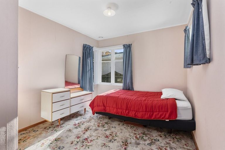 Photo of property in 55 Westminster Road, Wainuiomata, Lower Hutt, 5014