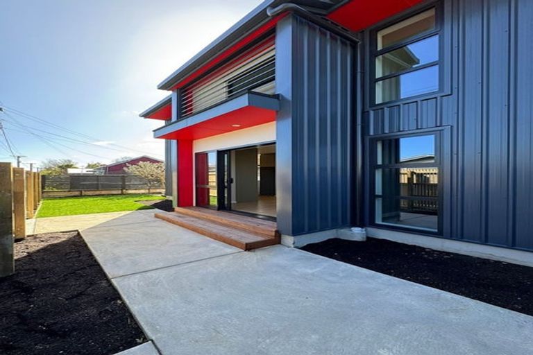 Photo of property in 90 Nursery Road, Phillipstown, Christchurch, 8011