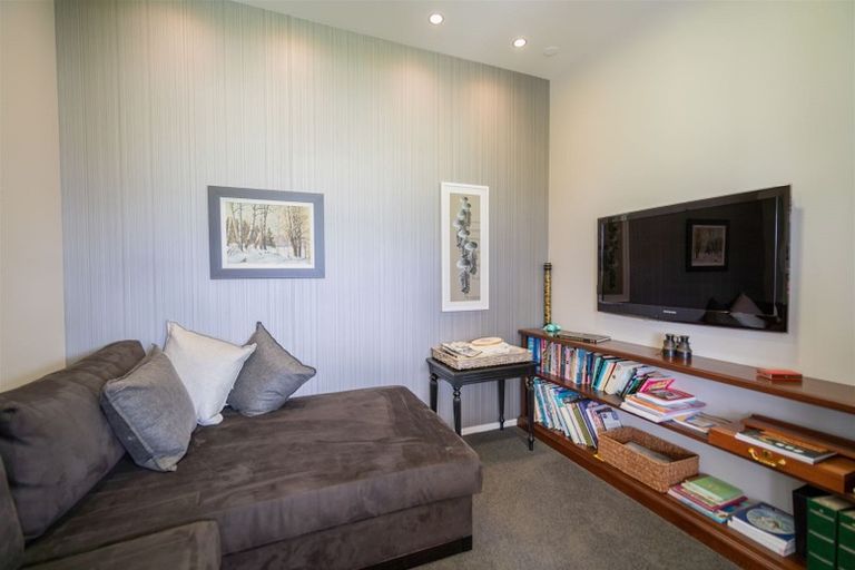 Photo of property in 140 Howden Street, Te Anau, 9600