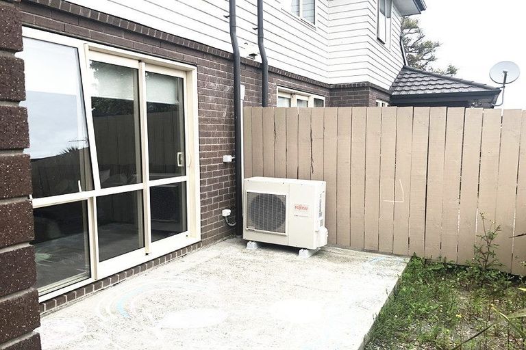 Photo of property in 28 Akeake Lane, Manurewa, Auckland, 2102