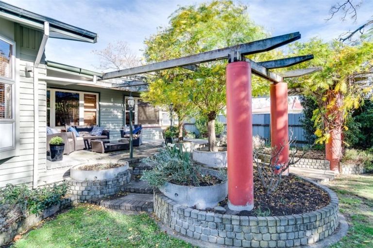 Photo of property in 10 Hastie Place, Onekawa, Napier, 4110