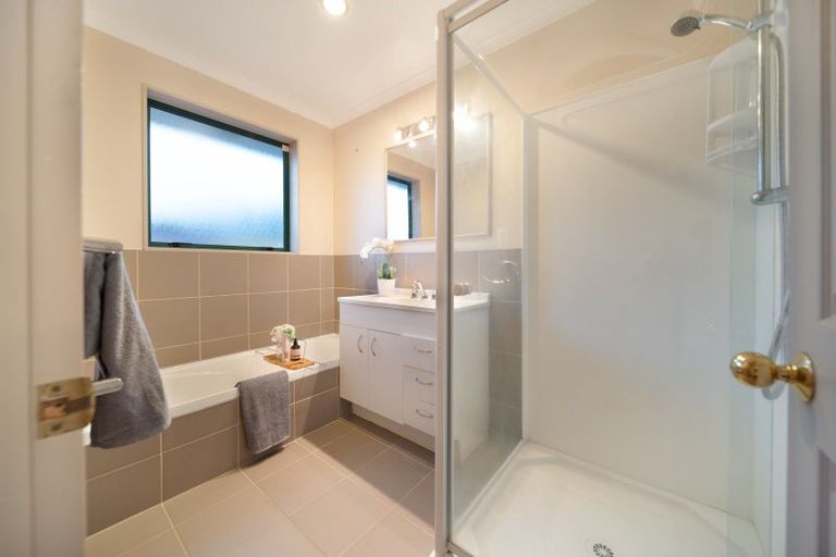 Photo of property in 22 Aldershot Place, Nawton, Hamilton, 3200