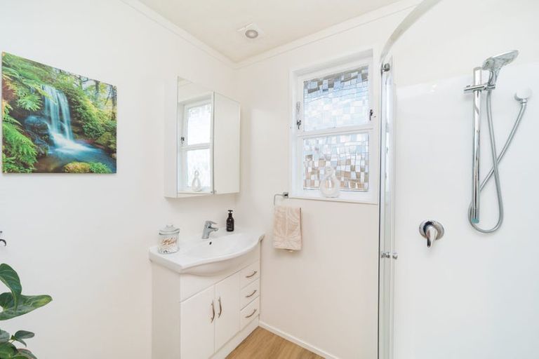 Photo of property in 28 Karamea Crescent, Kelvin Grove, Palmerston North, 4414