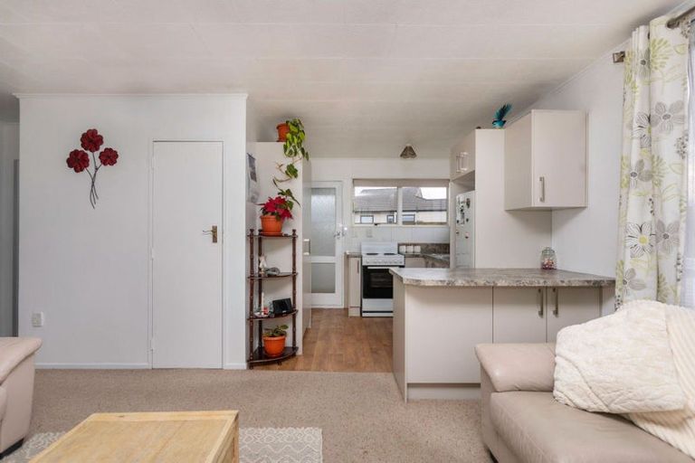 Photo of property in 8 Mccallum Street, Dannevirke, 4930