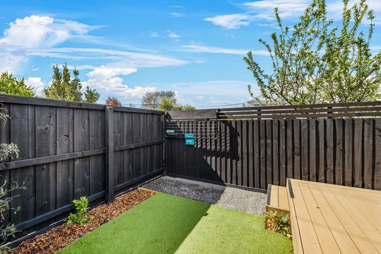 Photo of property in 9/54 Wildberry Street, Woolston, Christchurch, 8023