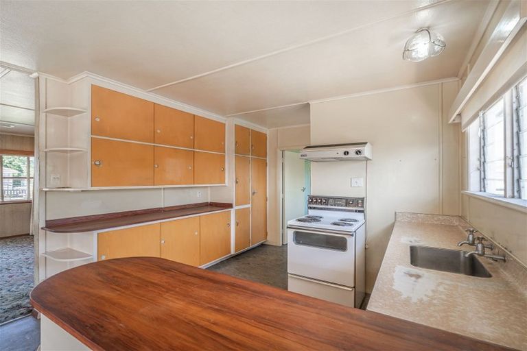 Photo of property in 11 Milton Street, Roslyn, Palmerston North, 4414