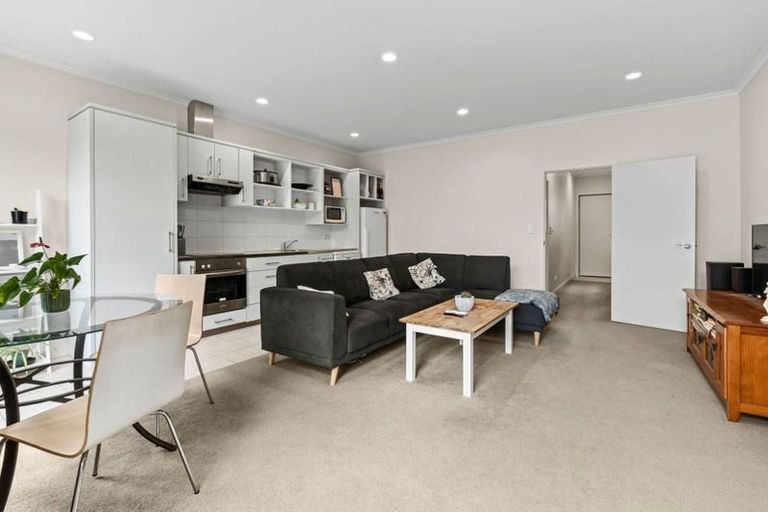 Photo of property in 6/38 Maratahu Street, Westown, New Plymouth, 4310