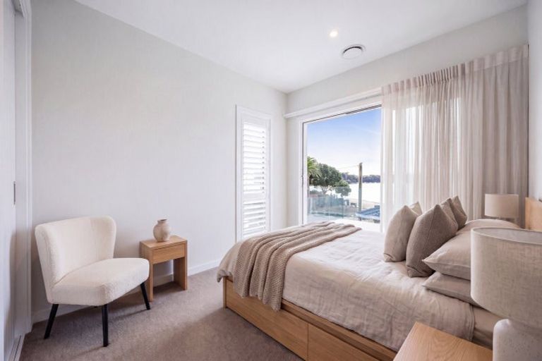 Photo of property in 63 Milford Road, Milford, Auckland, 0620