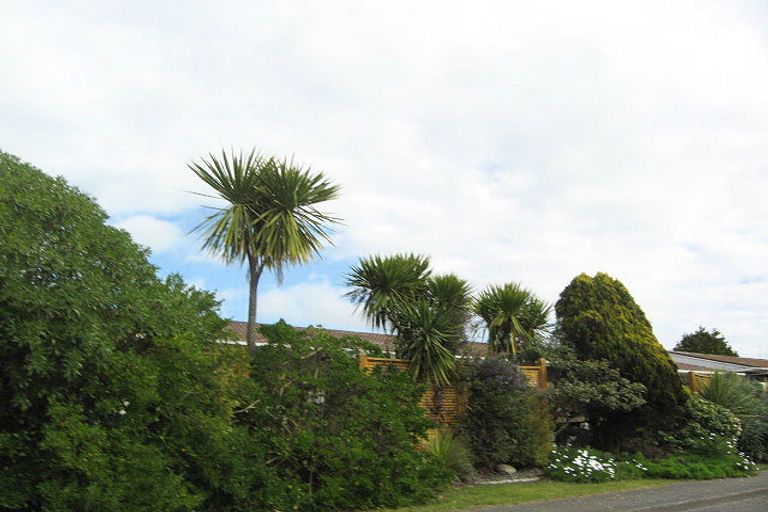Photo of property in 3 Glenbank Road, Te Awanga, 4102