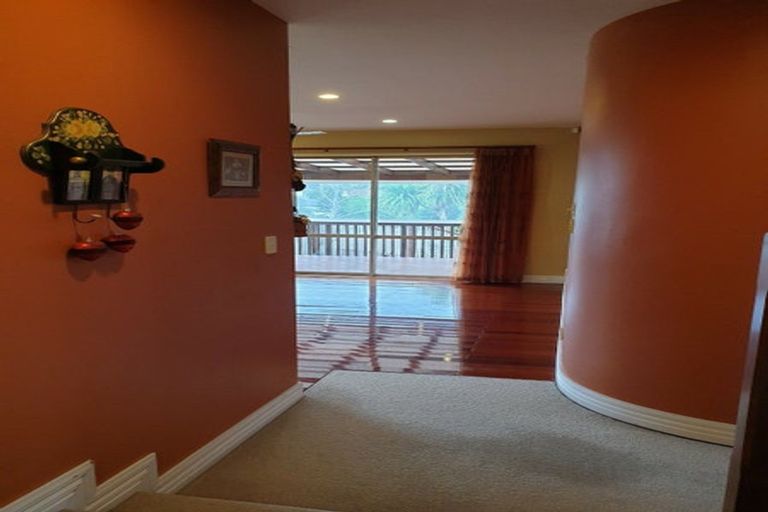 Photo of property in 701a Beach Road, Rothesay Bay, Auckland, 0630