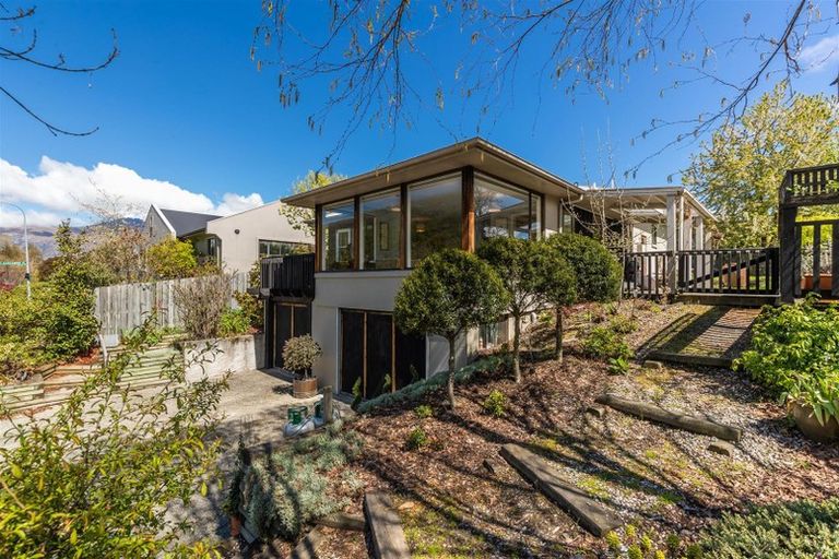 Photo of property in 80 Devon Street, Arrowtown, 9302