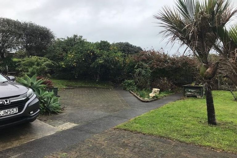 Photo of property in 2/126 Bucklands Beach Road, Bucklands Beach, Auckland, 2012