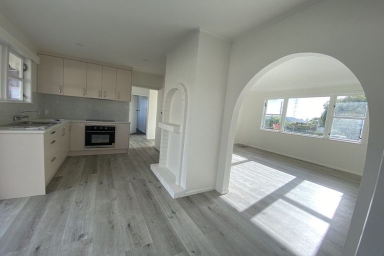 Photo of property in 98 Fisher Crescent, Otara, Auckland, 2023