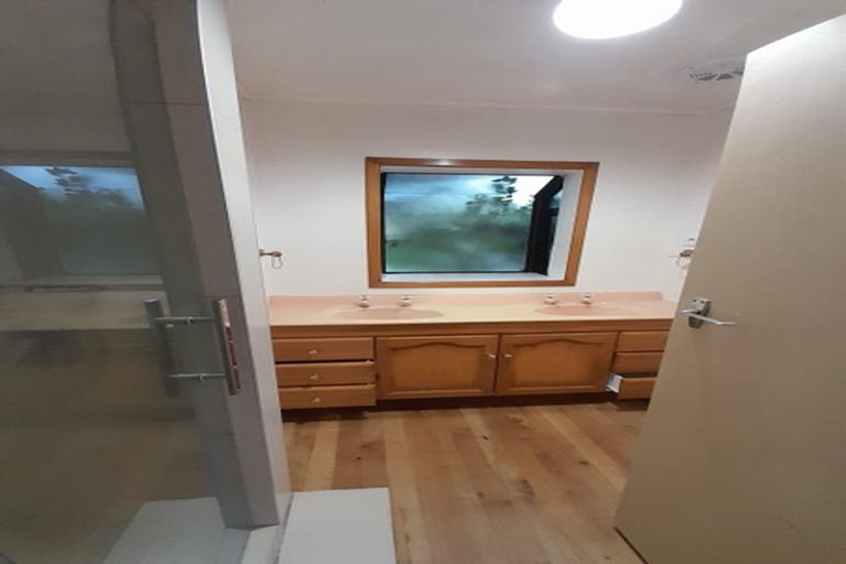 Photo of property in 41 Pegler Drive, Howick, Auckland, 2014