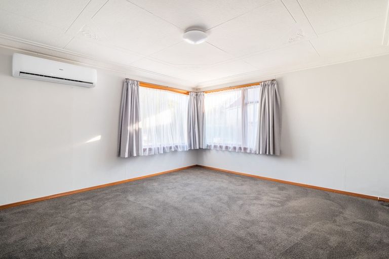 Photo of property in 11 Pencarrow Street, Caversham, Dunedin, 9012