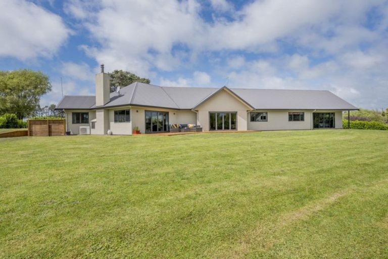 Photo of property in 19 Wylie Road, Foxton Beach, Foxton, 4891