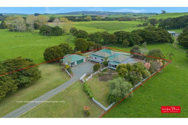 Photo of property in 243 Rosythe Road, Waipu, 0582