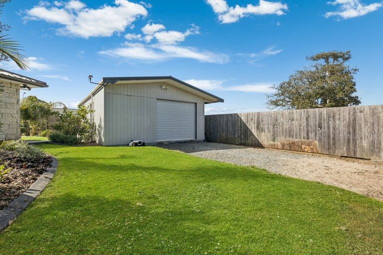 Photo of property in 9 Saint Johns Avenue, Tuakau, 2121
