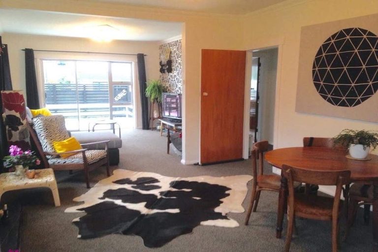 Photo of property in 179 Mangorei Road, Merrilands, New Plymouth, 4312