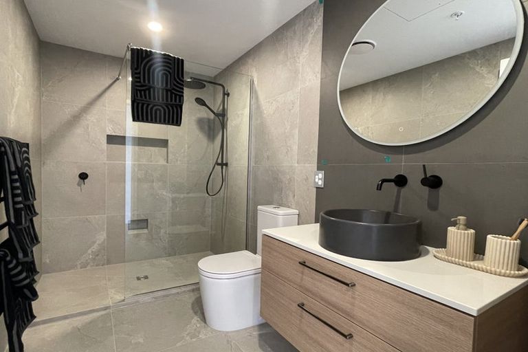 Photo of property in 71 Haven Road, Nelson, 7010