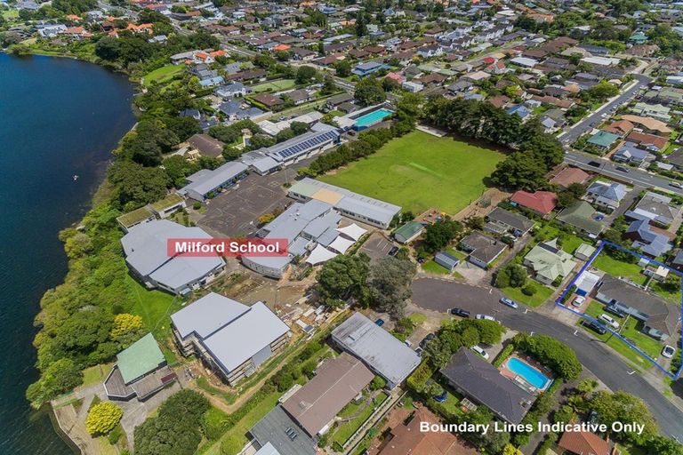 Photo of property in 19a Otakau Road, Milford, Auckland, 0620