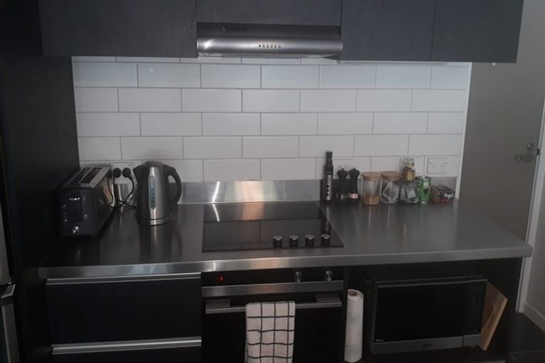 Photo of property in Frame Apartments, 903/111 Molesworth Street, Thorndon, Wellington, 6011