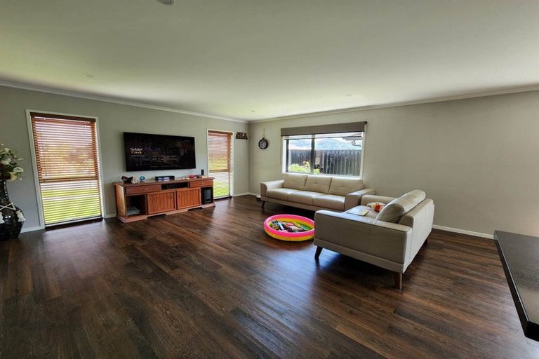 Photo of property in 16 Te Punga Road, Wallaceville, Upper Hutt, 5018