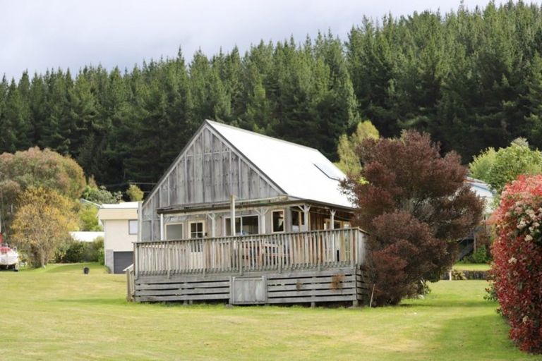 Photo of property in 28 Kahotea Drive, Motuoapa, Turangi, 3382