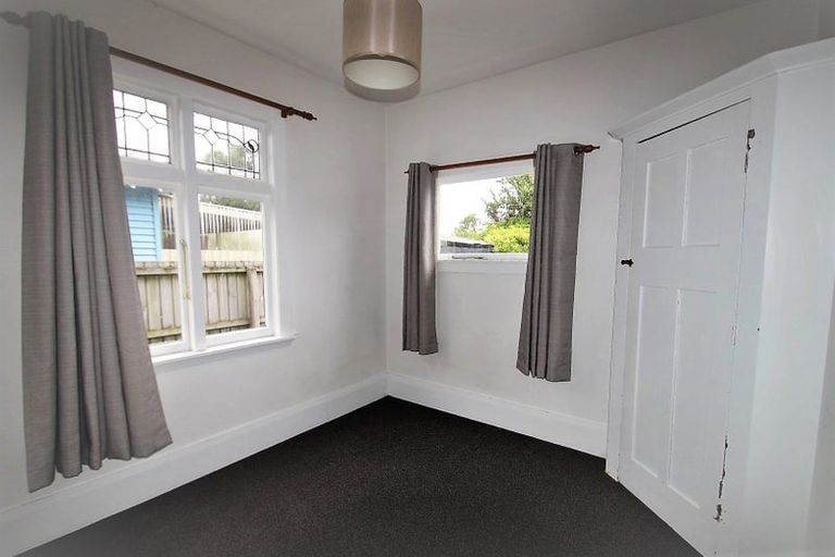 Photo of property in 4 Edward Avenue, Edgeware, Christchurch, 8013
