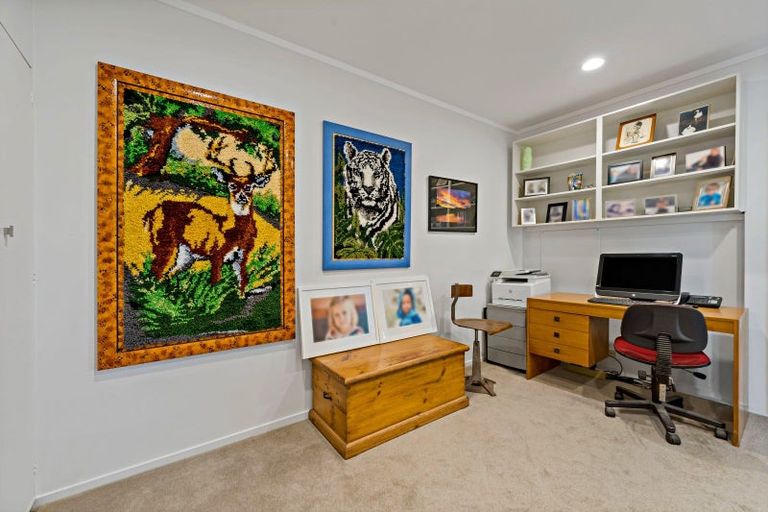 Photo of property in 4 Darwin Lane, Remuera, Auckland, 1050