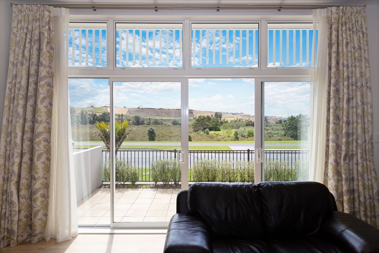 Photo of property in 263 Millwater Parkway, Silverdale, 0932