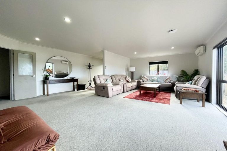 Photo of property in 10a Kororako Grove, Whalers Gate, New Plymouth, 4310