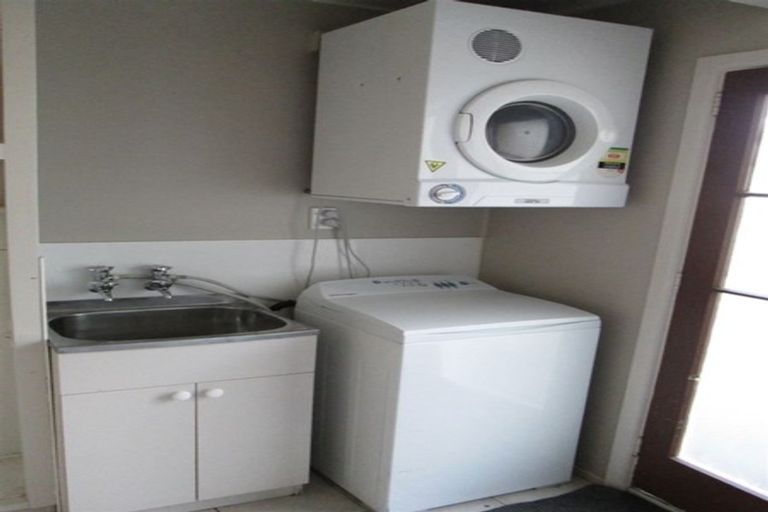 Photo of property in 6/7 Newnham Terrace, Upper Riccarton, Christchurch, 8041