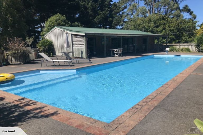 Photo of property in 152 South Road, Hawera, 4610