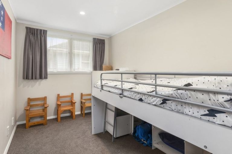 Photo of property in 20 Rainey Grove, Taita, Lower Hutt, 5011