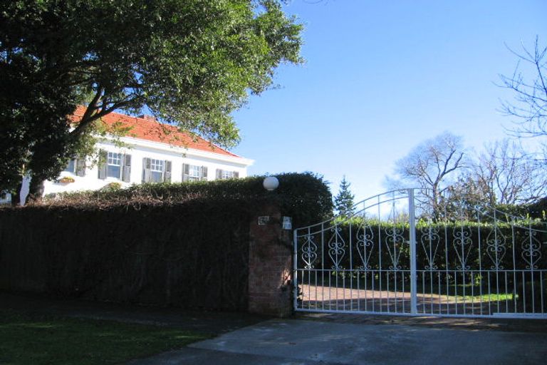 Photo of property in 63 Karina Terrace, Roslyn, Palmerston North, 4414