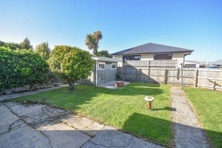 Photo of property in 211 Oxford Street, South Dunedin, Dunedin, 9012