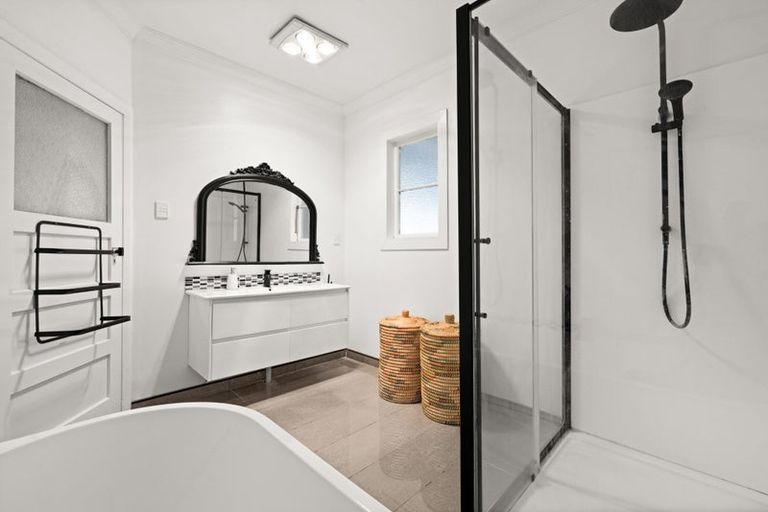 Photo of property in 206 Sylvan Road, Parkvale, Hastings, 4122