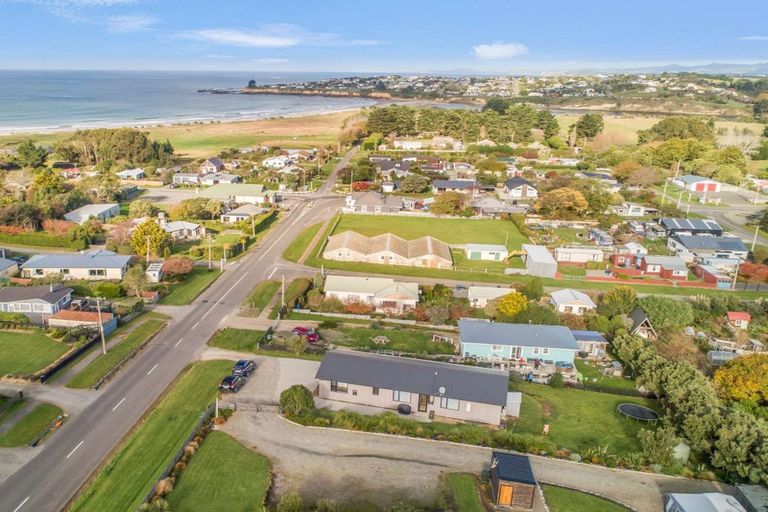 Photo of property in 13 High Street, Kakanui, Oamaru, 9495
