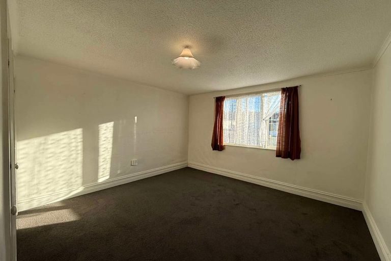 Photo of property in 8 Central Terrace, Alicetown, Lower Hutt, 5010