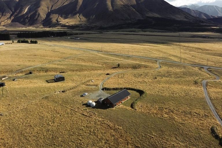 Photo of property in 249 Manuka Terrace, Ben Ohau, Twizel, 7999