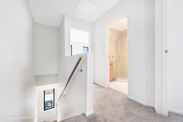 Photo of property in 18 Papatahi Lane, Flat Bush, Auckland, 2019