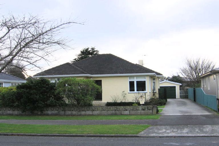 Photo of property in 76 Guy Avenue, Takaro, Palmerston North, 4410