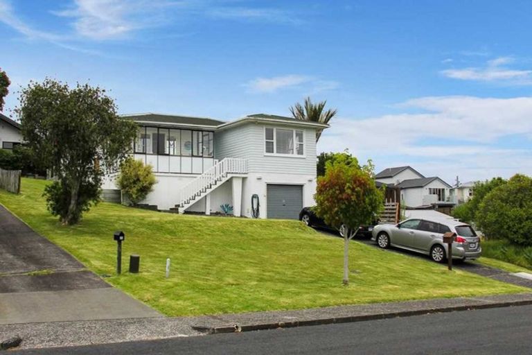 Photo of property in 23 Linwood Avenue, Forrest Hill, Auckland, 0620