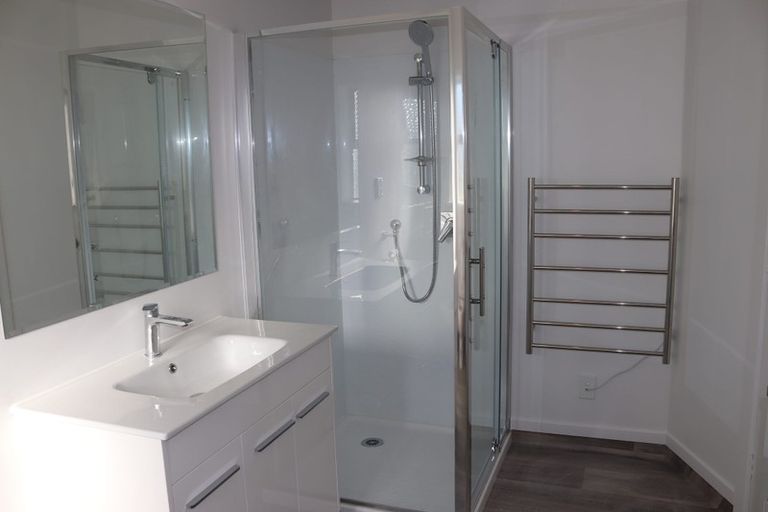 Photo of property in 9 Gibbs Road, Manurewa, Auckland, 2102