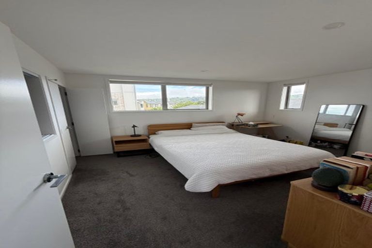 Photo of property in 1/11 Cressy Street, Waterloo, Lower Hutt, 5011